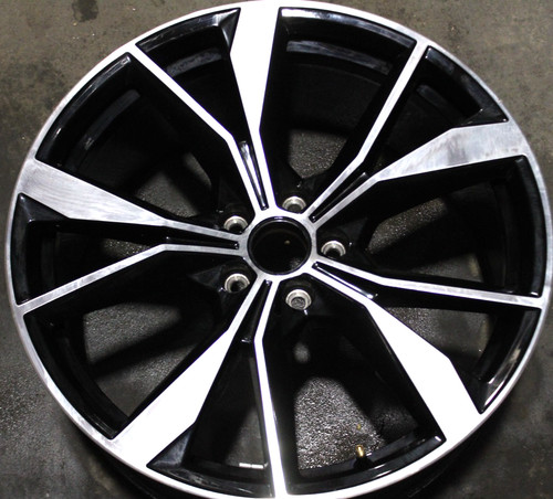 Volkswagen tiguan oem - 24,